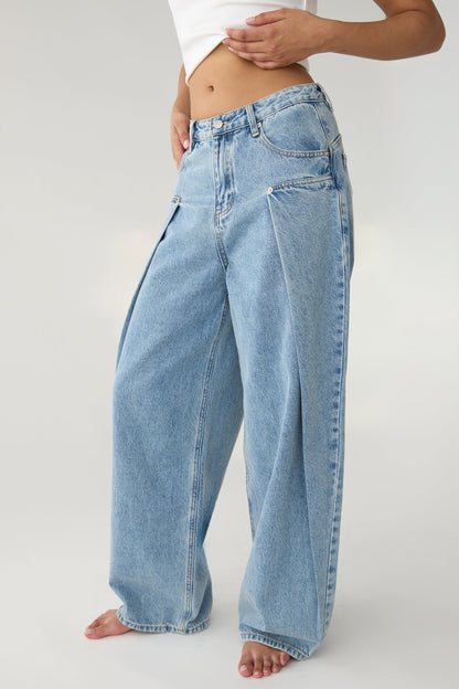 PIN TUCK WIDE LEG DENIM JEAN