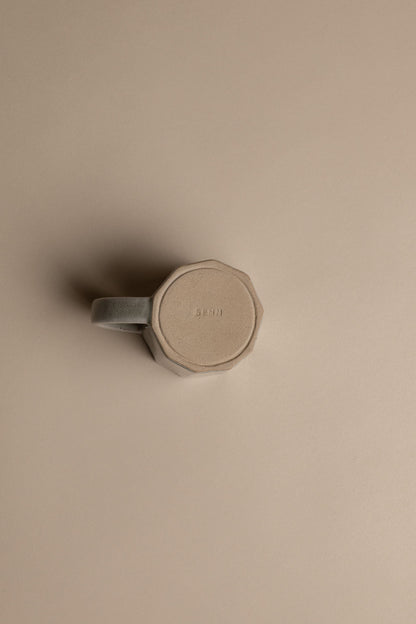 ASHEN MUG