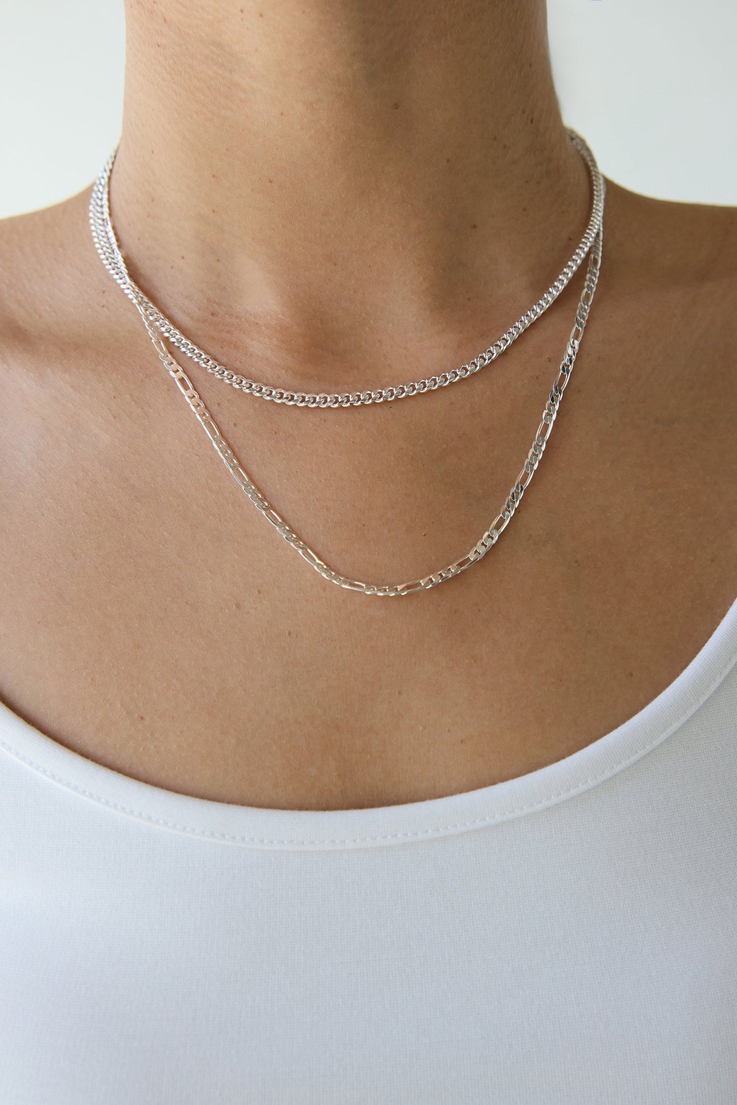 MINIMAL NECKLACE SET