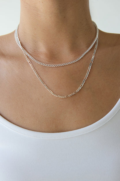 MINIMAL NECKLACE SET