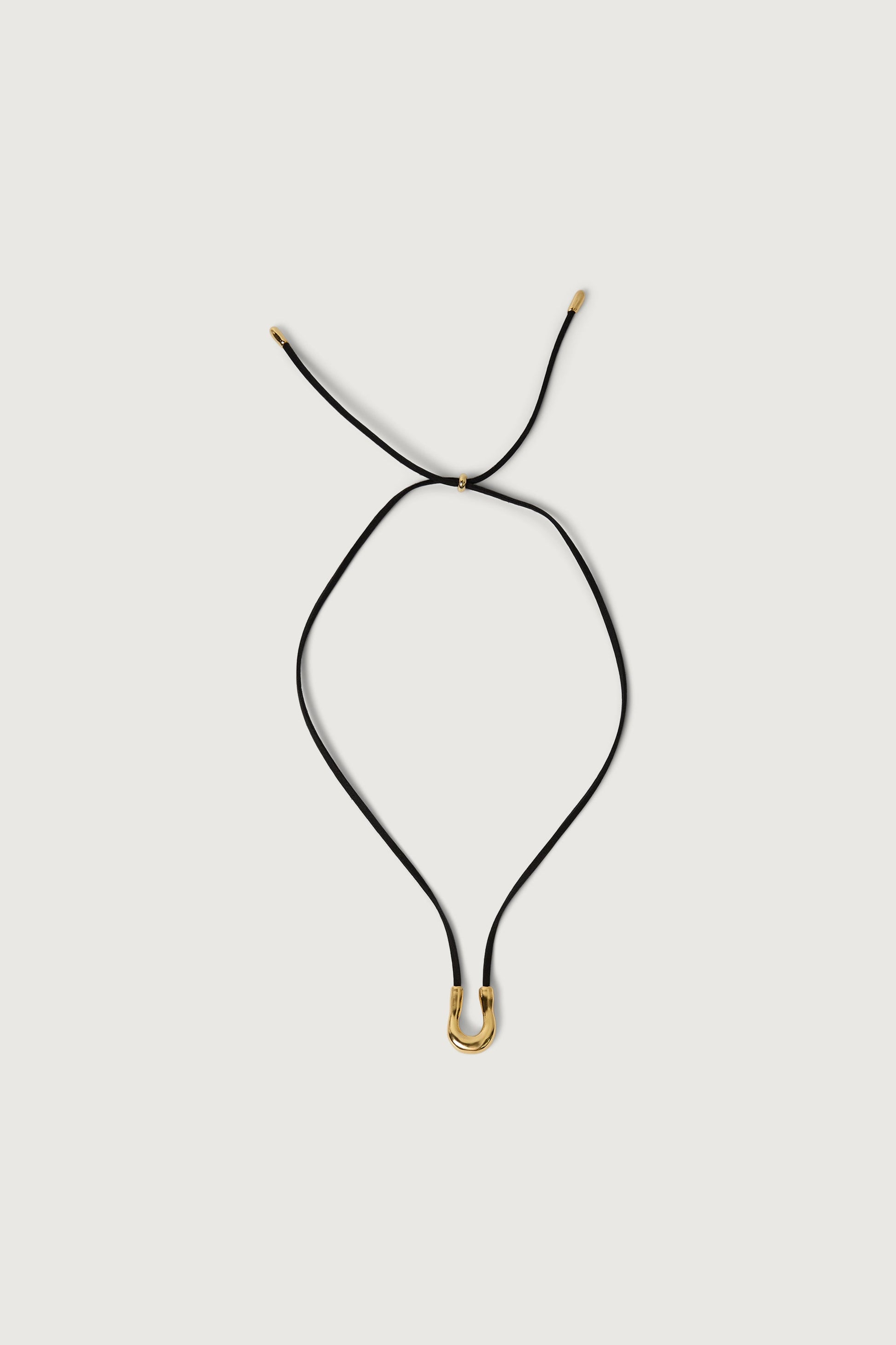 U PENDANT CORD NECKLACE