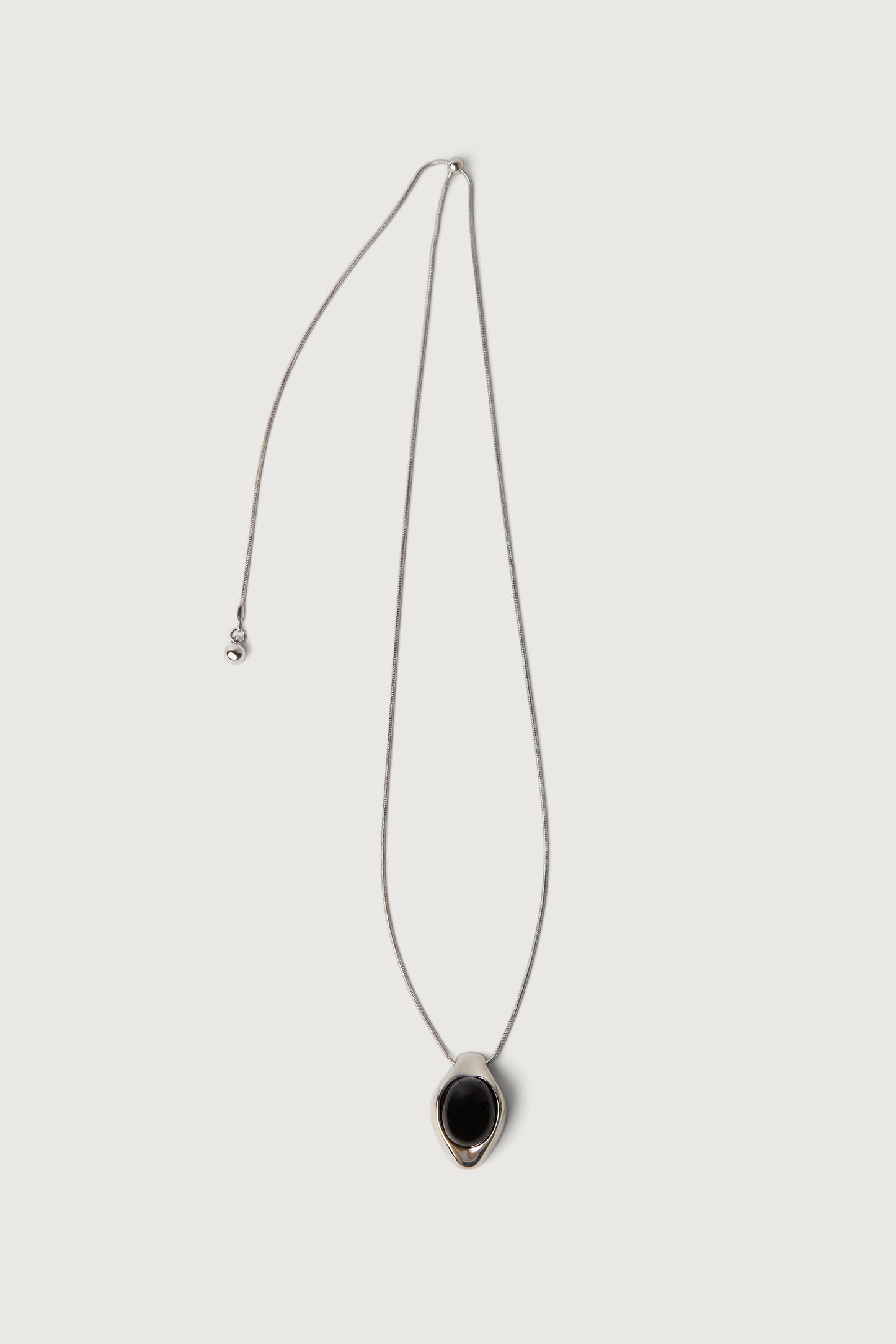 MIDNIGHT PENDANT NECKLACE
