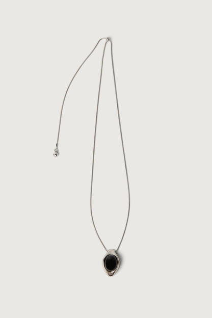 MIDNIGHT PENDANT NECKLACE