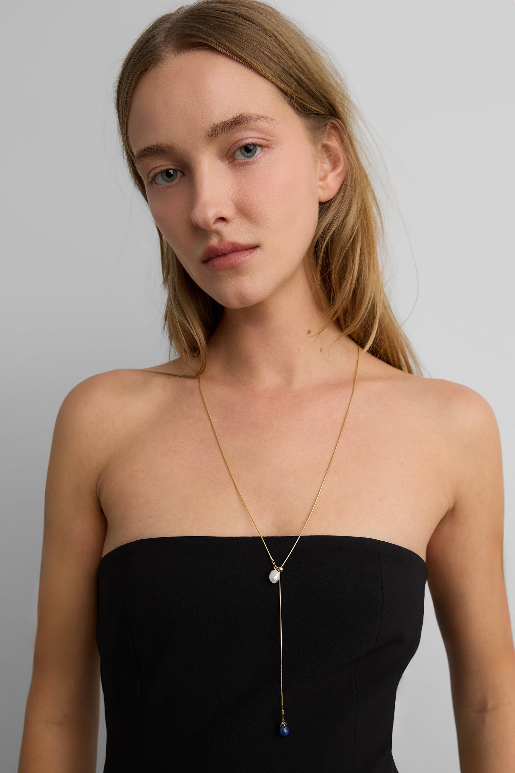 LARIAT NECKLACE WITH PEARL PENDANTS