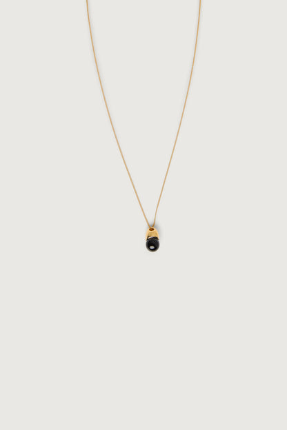 CONTRAST PENDANT NECKLACE