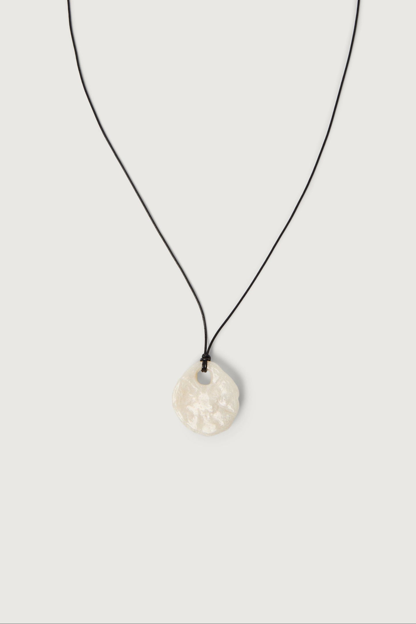 TEXTURED STONE PENDANT NECKLACE