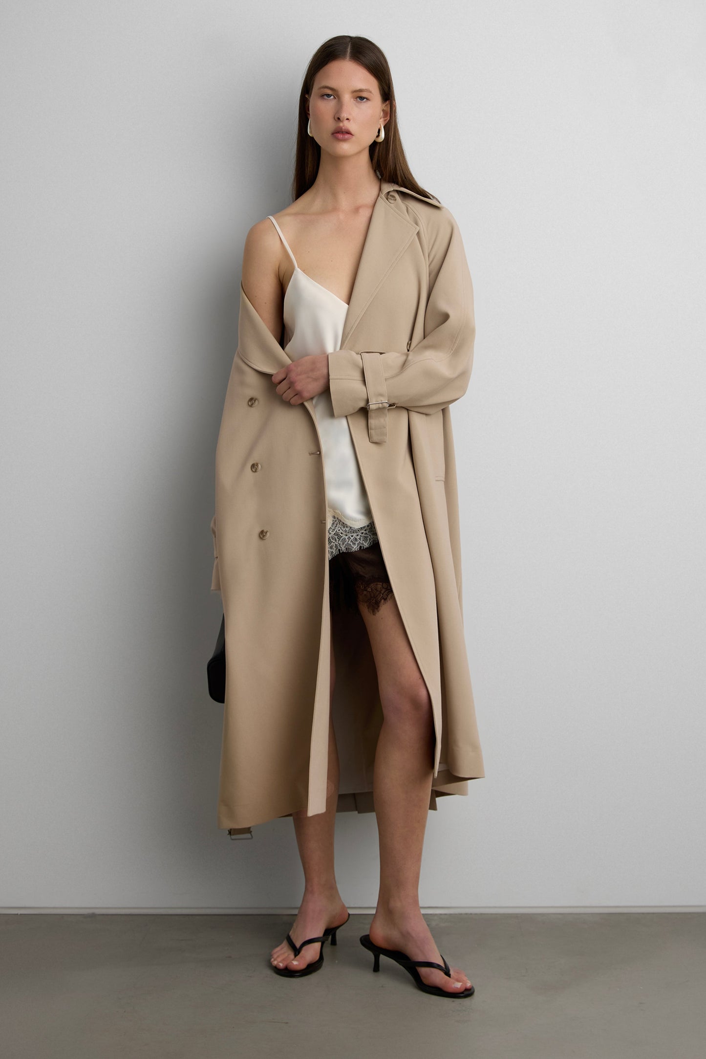 OVERSIZED TRENCH COAT