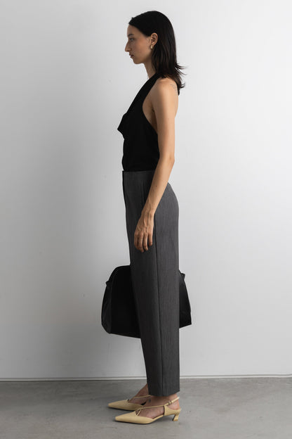 HIGH-RISE WAIST TAPERED TROUSER