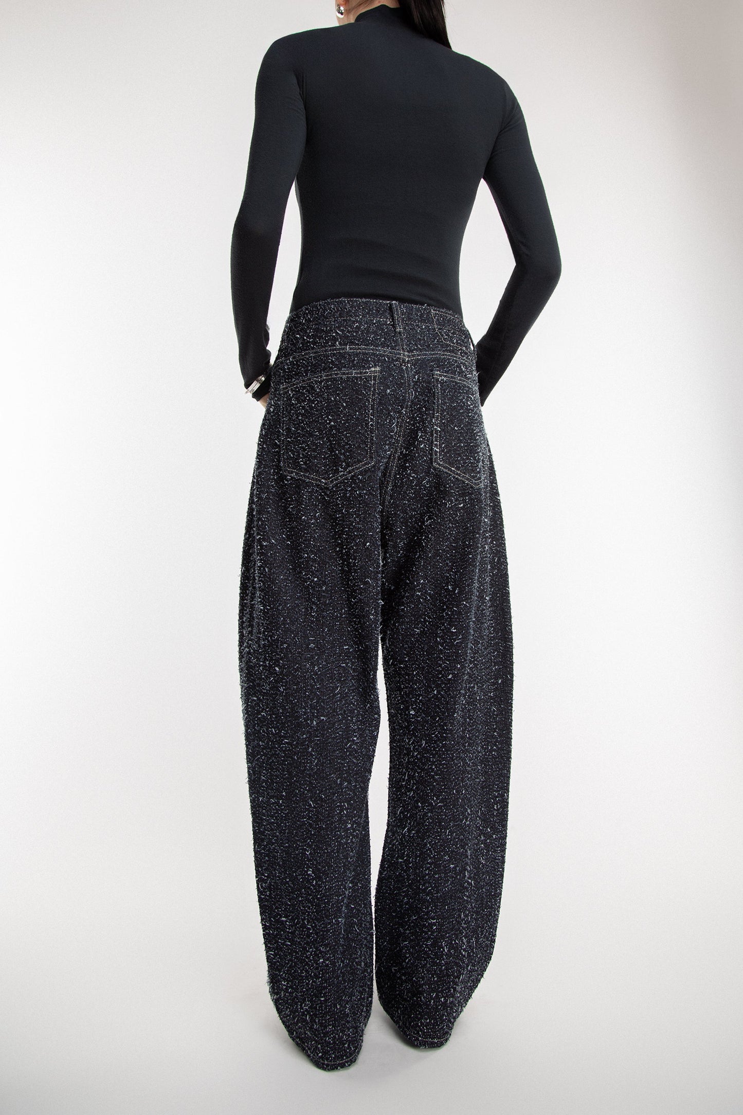 BOUCLE TEXTURED BARREL JEAN