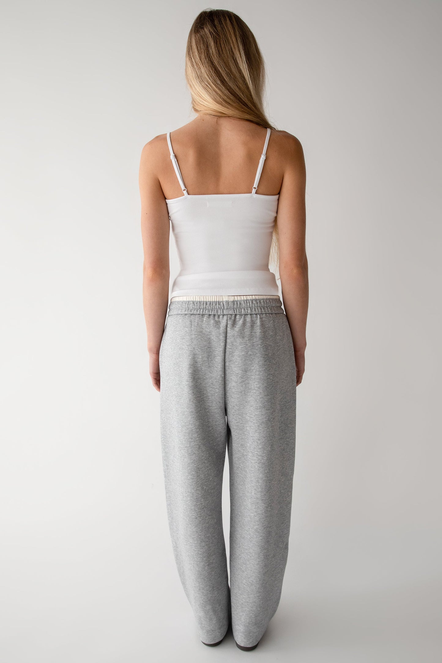 HIGH-RISE STRAIGHT LEG SWEATPANT