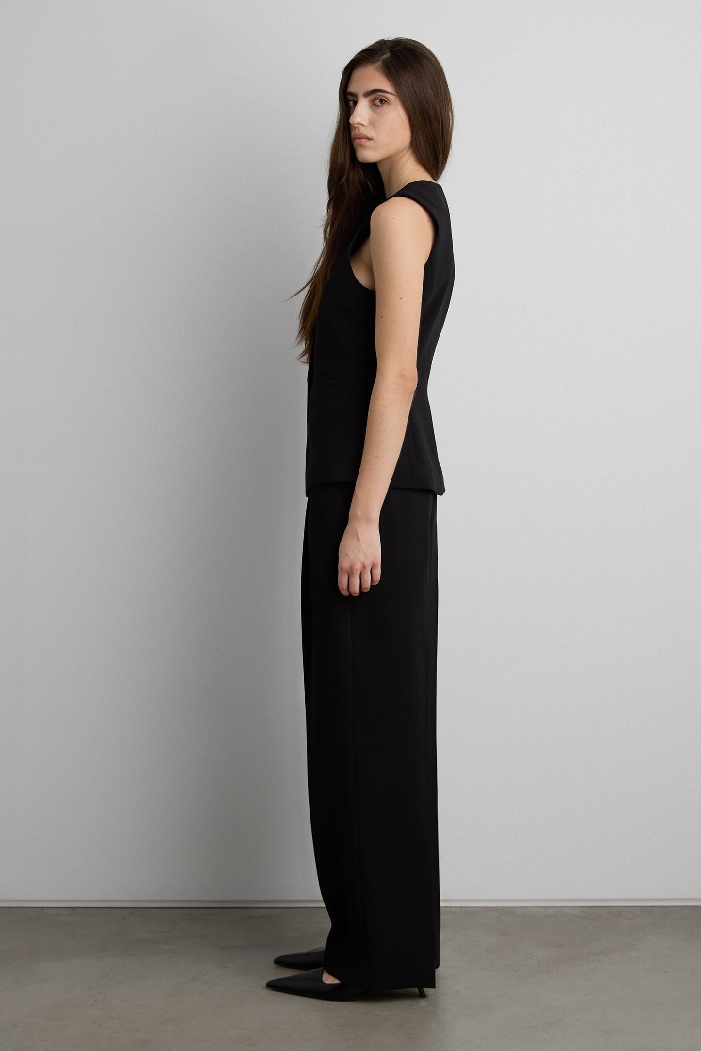 CREPE WIDE LEG TAILORED TROUSER