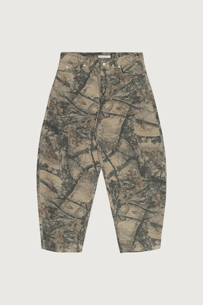 CAMO PRINT BARREL LEG PANT