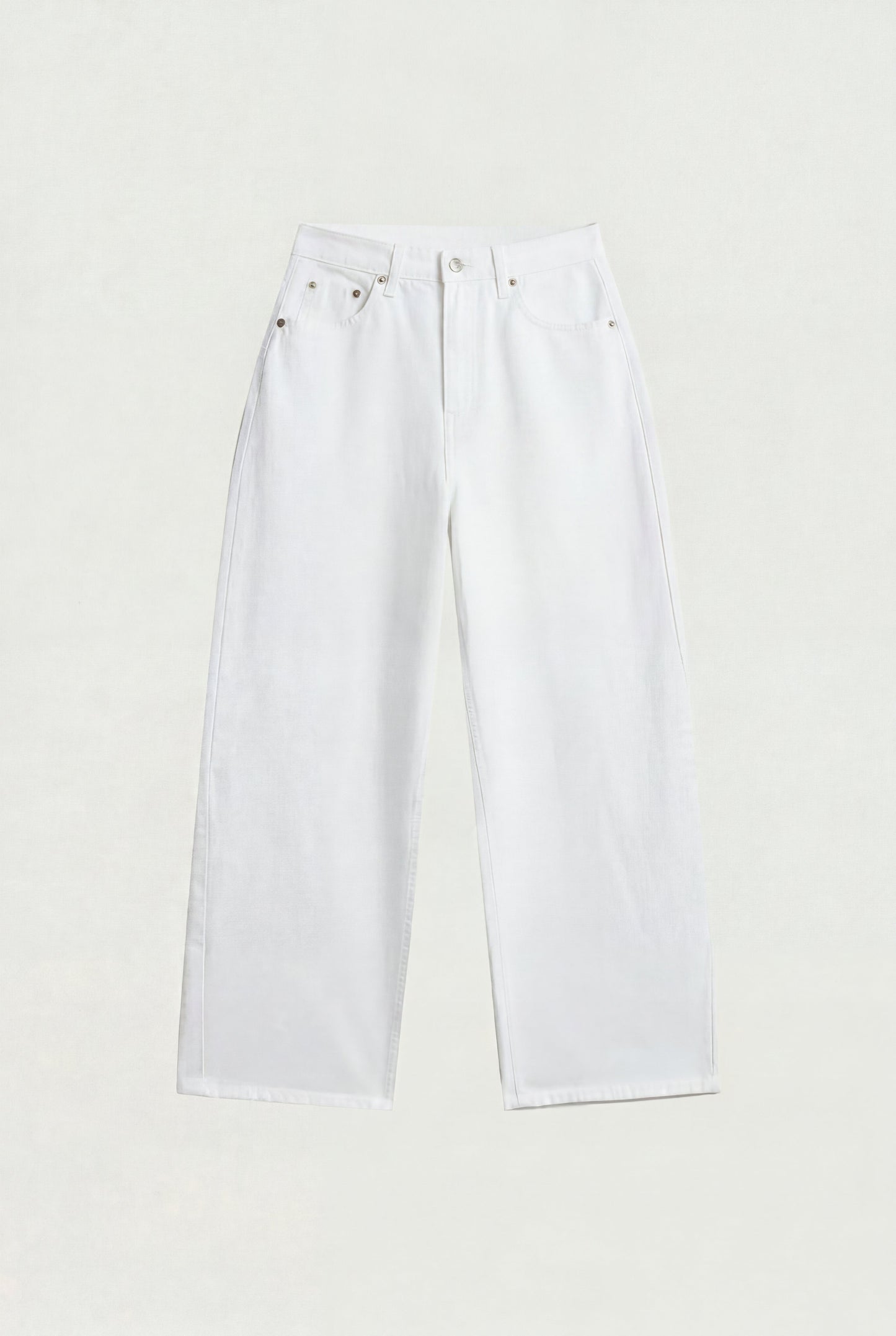 WHITE STRAIGHT LEG JEAN WITH BACK DETAIL