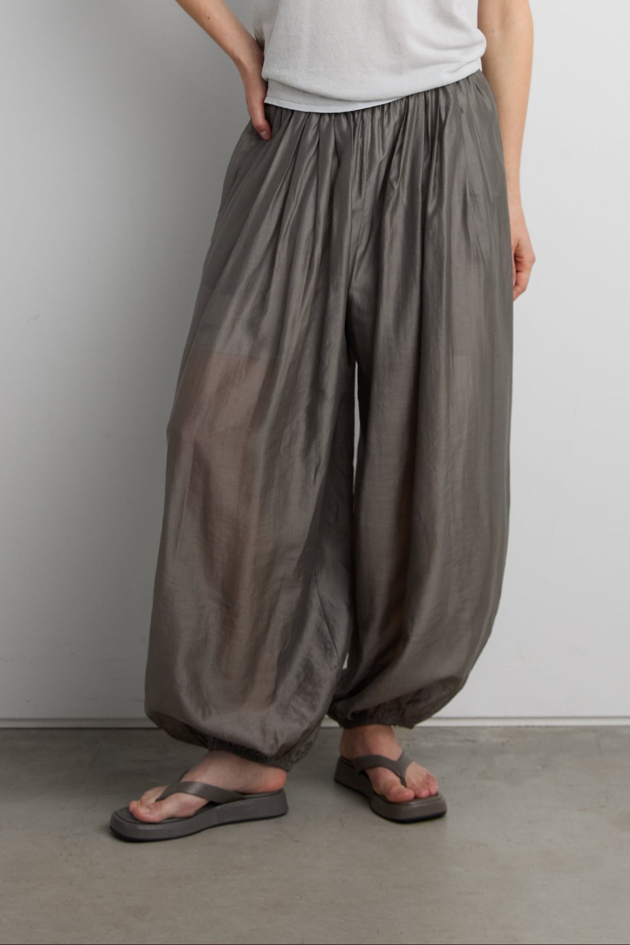 LIGHTWEIGHT BALLOON PANT