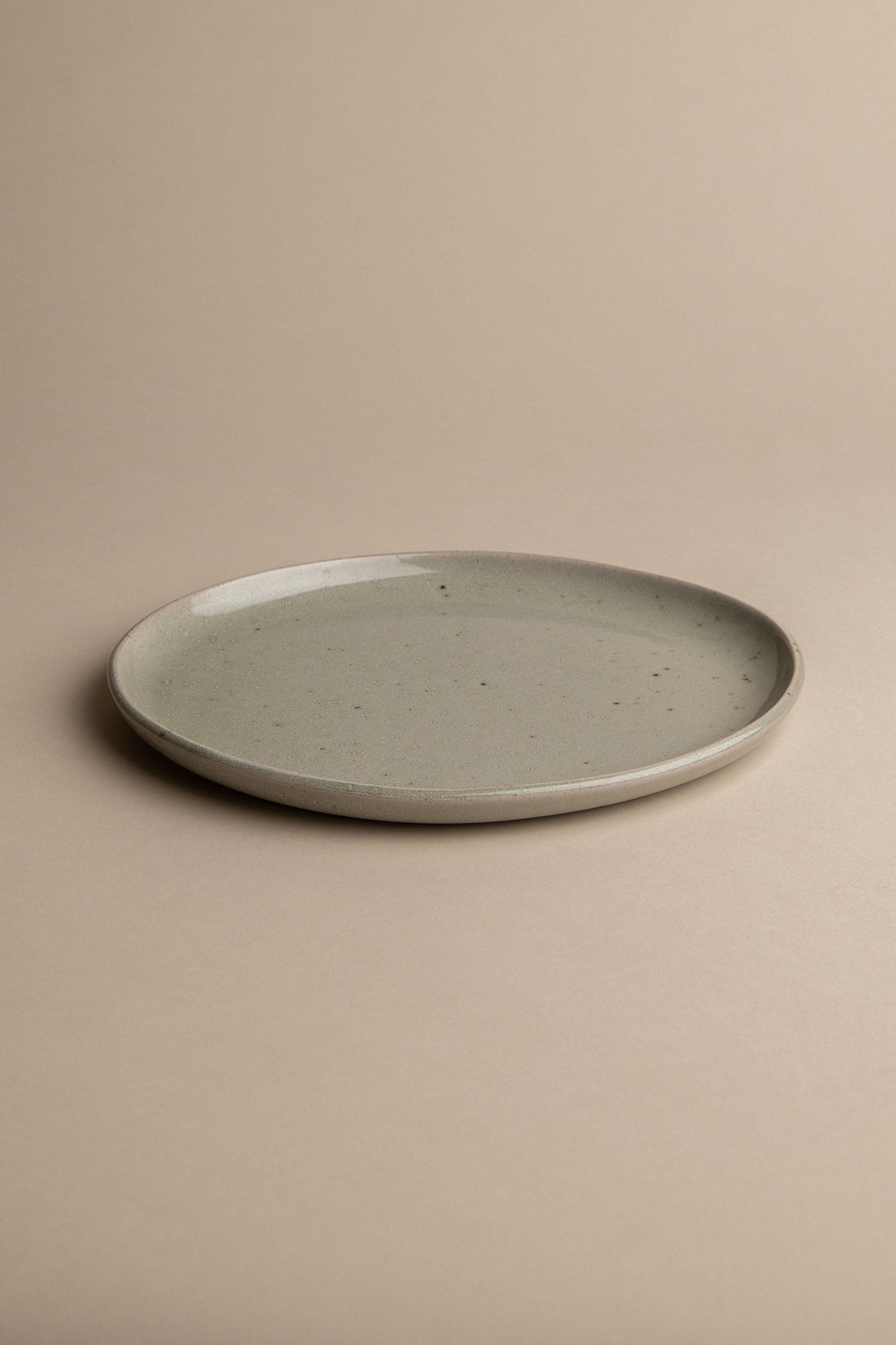 ASHEN DINNER PLATE