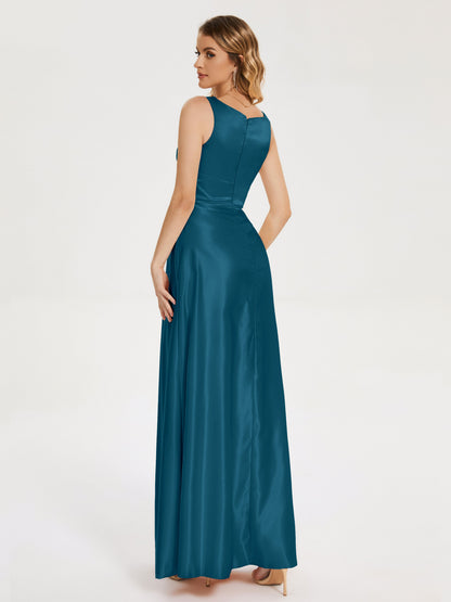 Lilliana Round Neck Long Satin Bridesmaid Dress