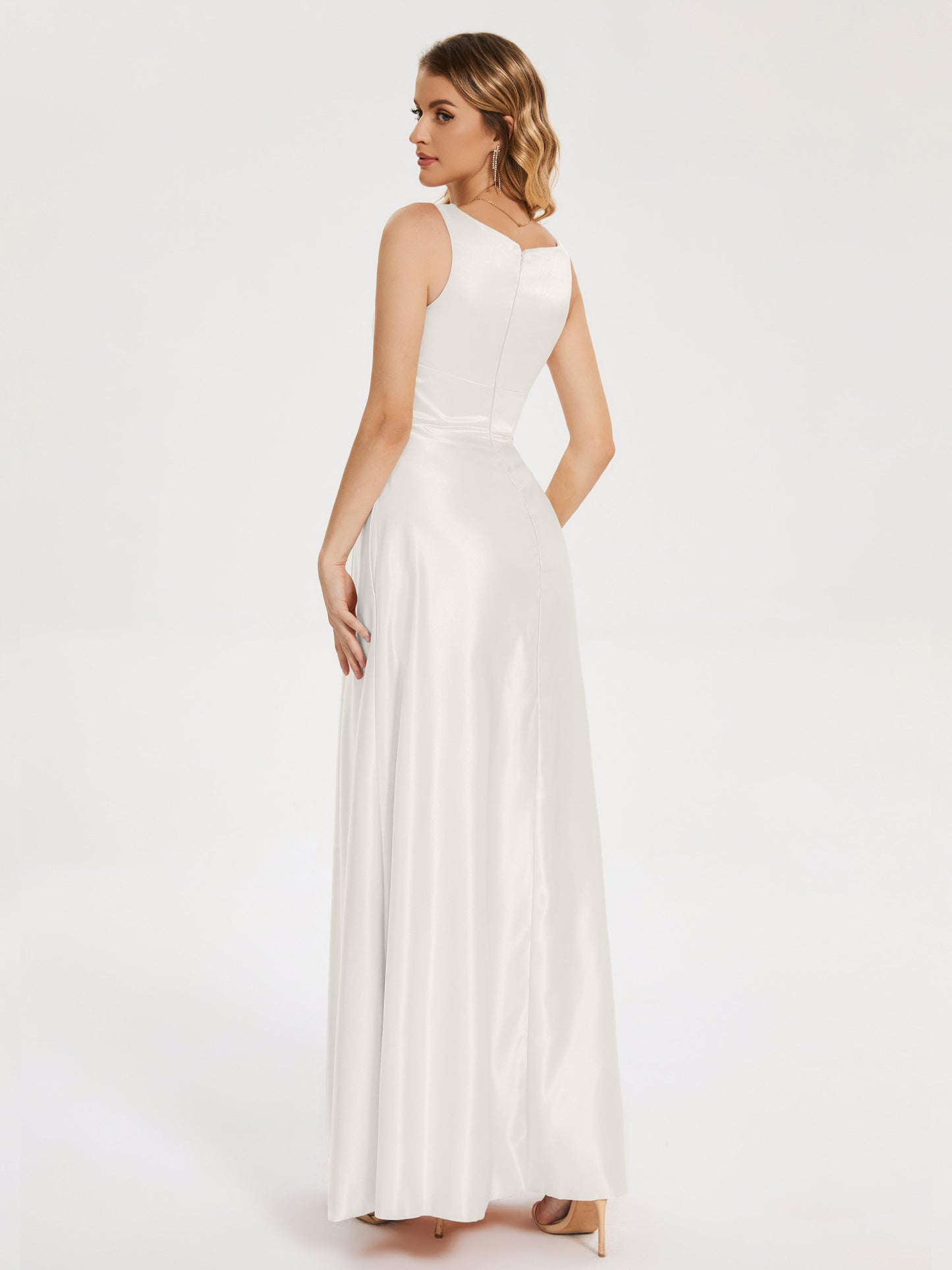 Lilliana Round Neck Long Satin Bridesmaid Dress