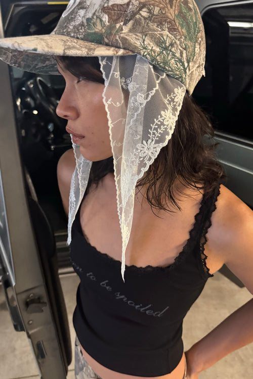 FLORAL LACE SCARF
