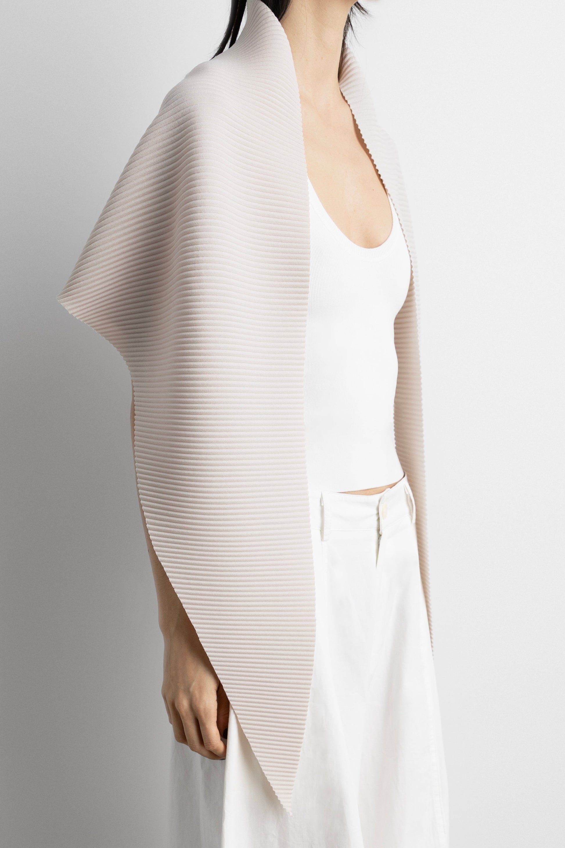 PLEATED KNIT SCARF