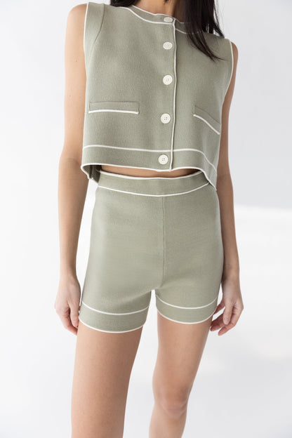 CONTRAST TRIM KNIT SHORT