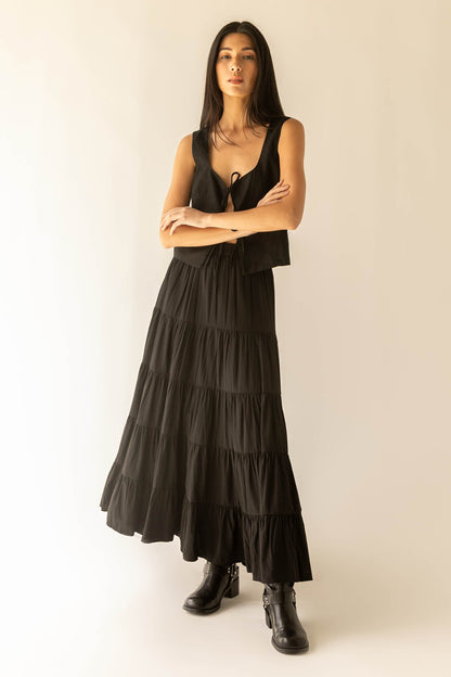 TIERED SKIRT WITH ELASTIC WAISTBAND