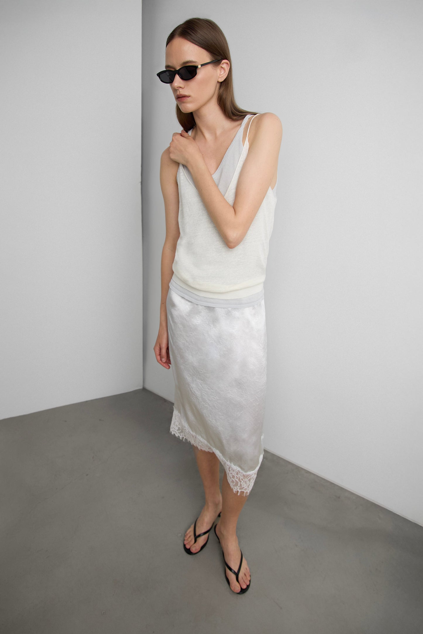 LACE TRIM SILKY MIDI SKIRT