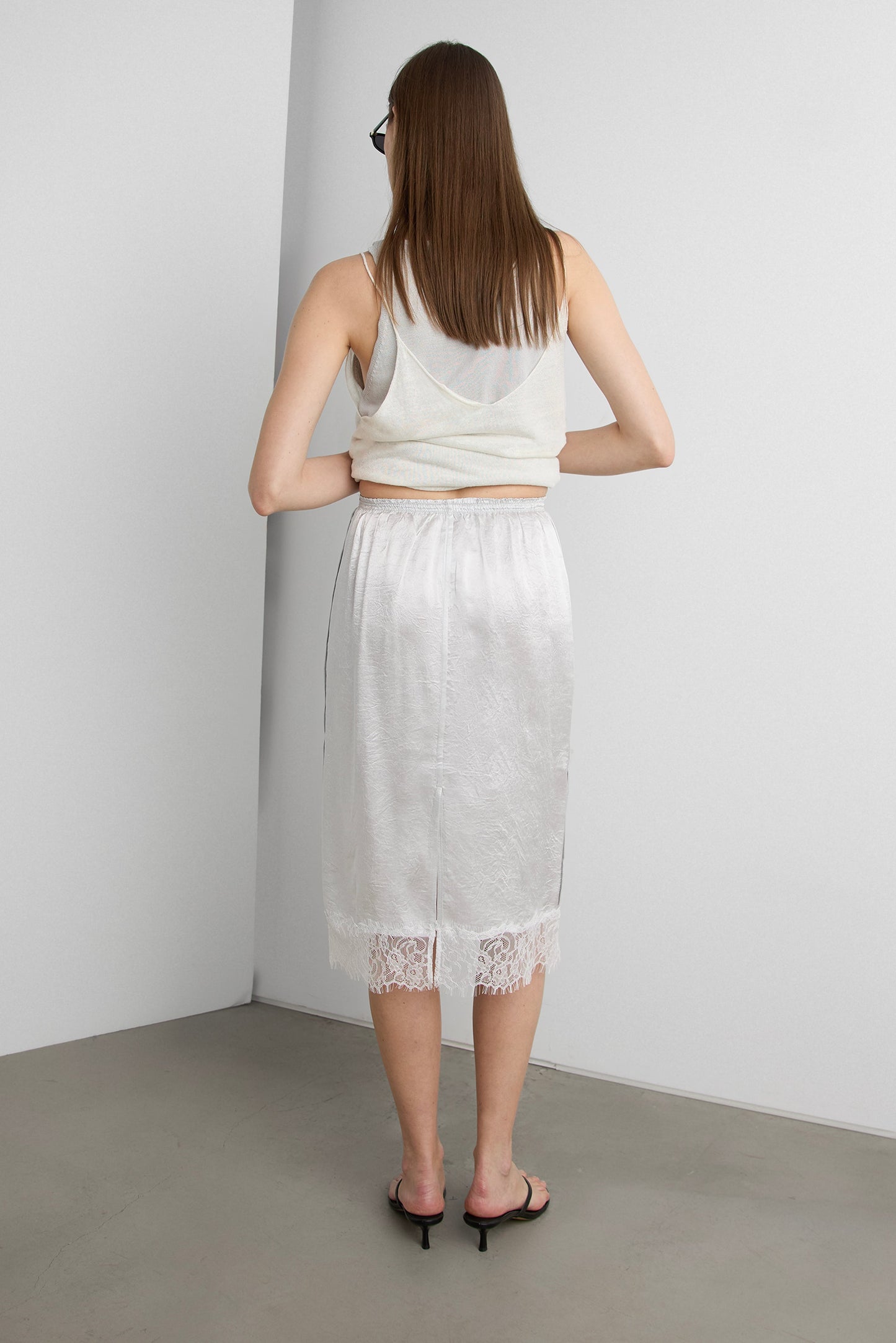 LACE TRIM SILKY MIDI SKIRT