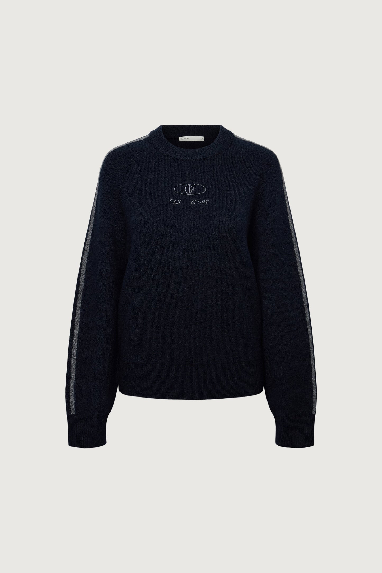 EMBROIDERED OAK SPORT SWEATER