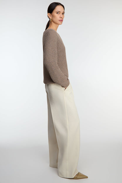 LOOSE KNIT SWEATER