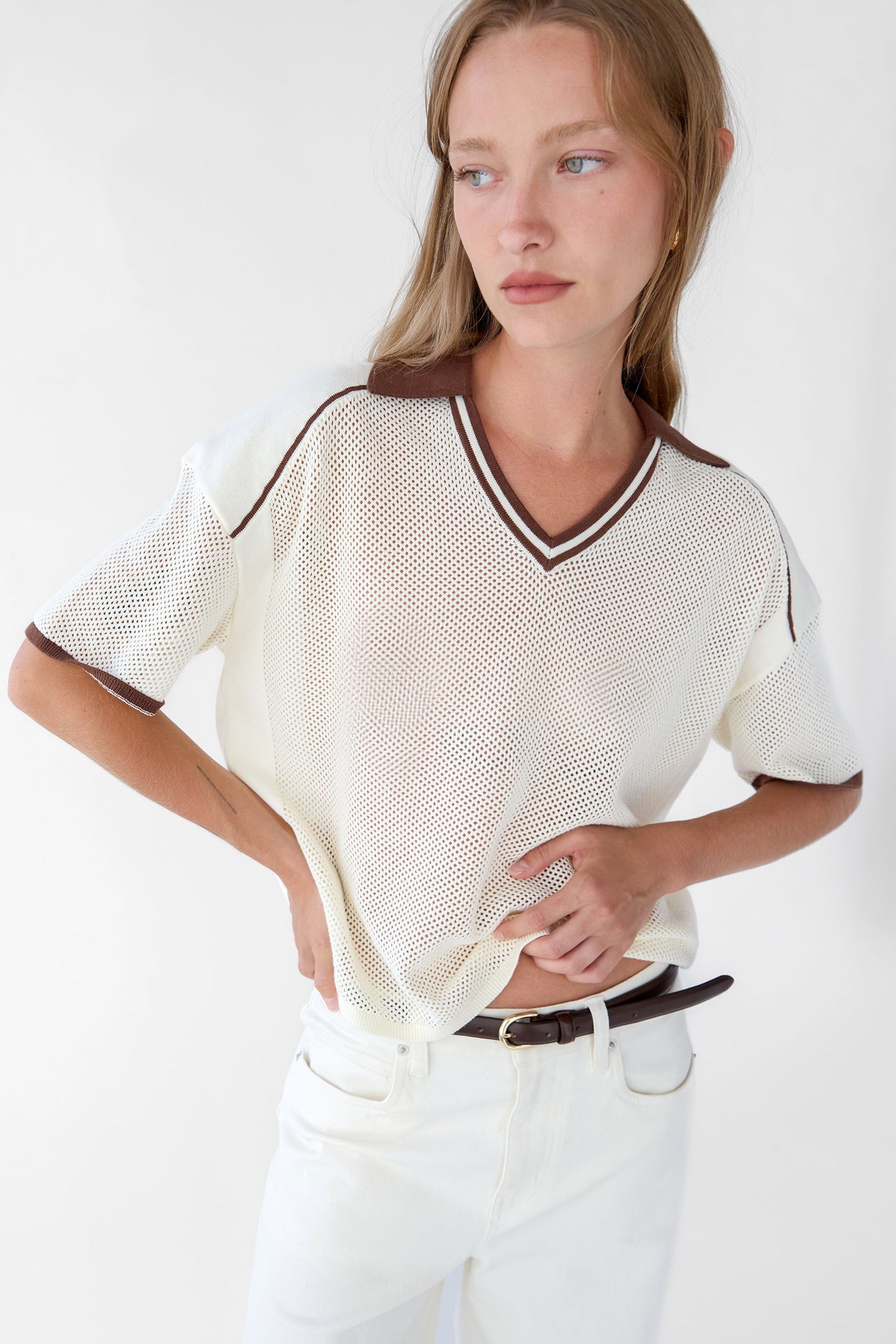 V-NECK MESH CROCHET POLO