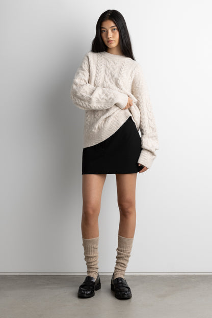 OVERSIZED CABLE KNIT SWEATER