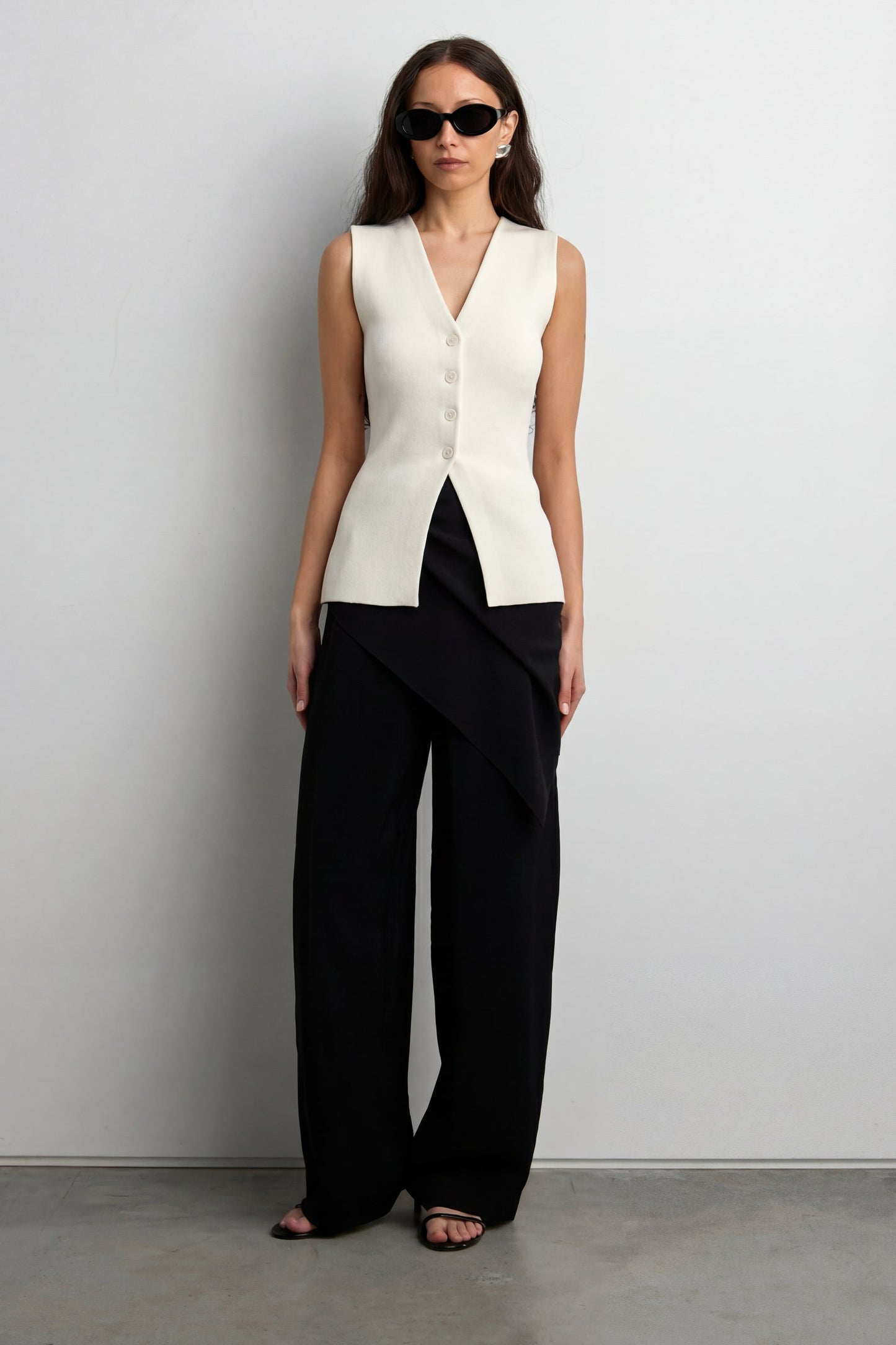 KNIT CINCHED WAIST BUTTON UP TOP