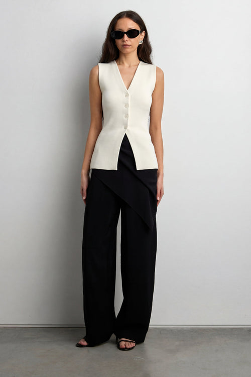 KNIT CINCHED WAIST BUTTON UP TOP