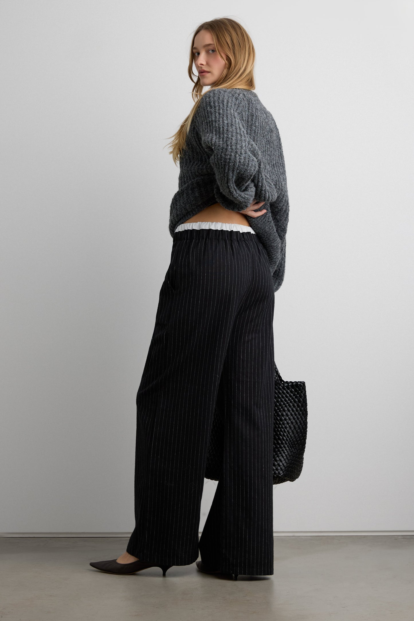 OVERSIZED RAGLAN RIBBED KNIT SWEATER