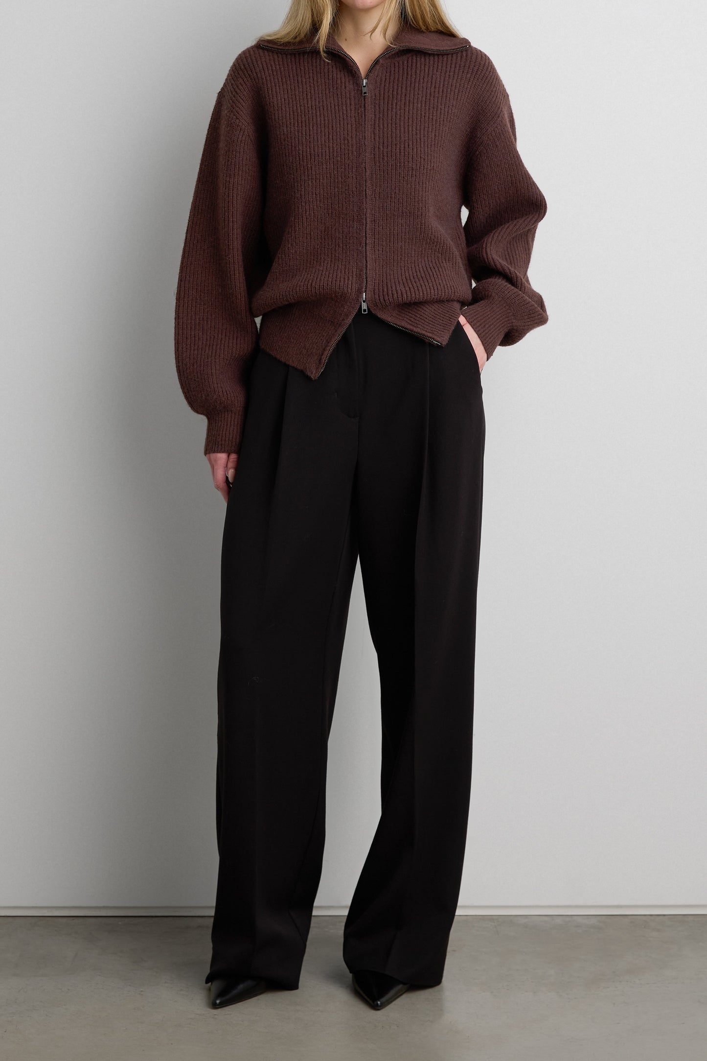 HIGH NECKLINE ZIP UP SWEATER