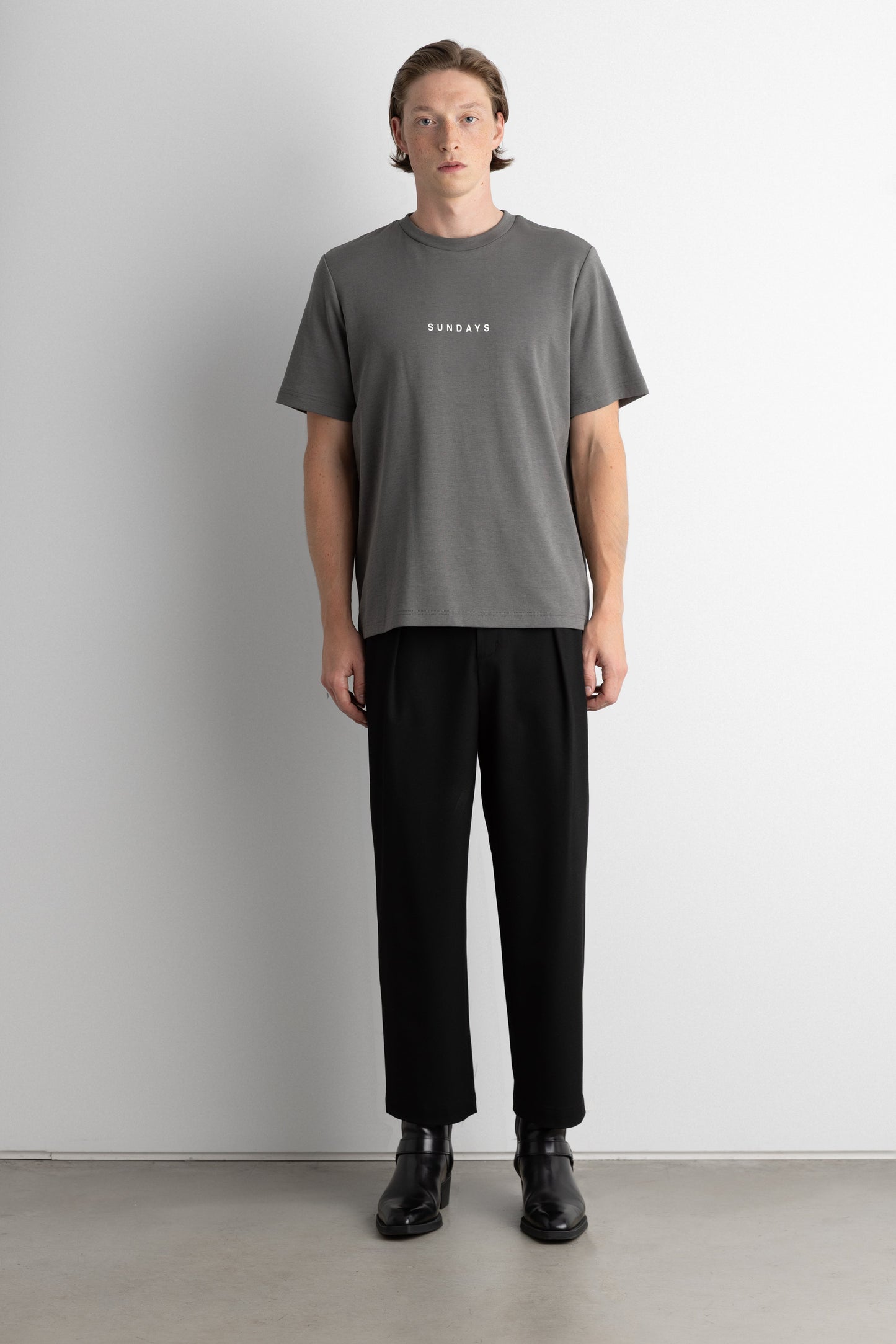 SUNDAY HEAVYWEIGHT CREWNECK T-SHIRT