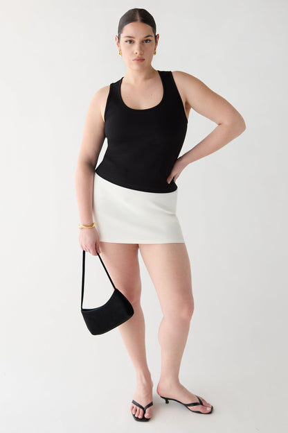 FORM SCOOP NECK TANK TOP
