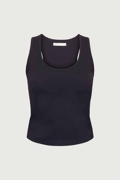 FORM SCOOP NECK TANK TOP