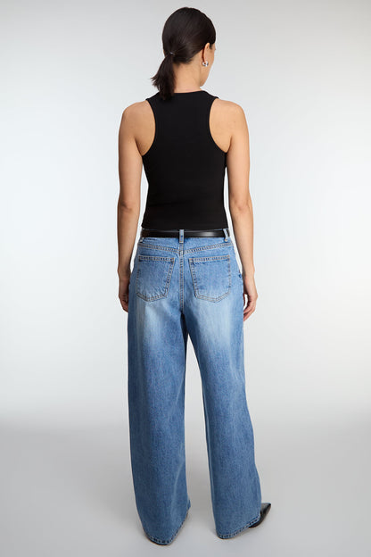 FORM SCOOP NECK TANK TOP