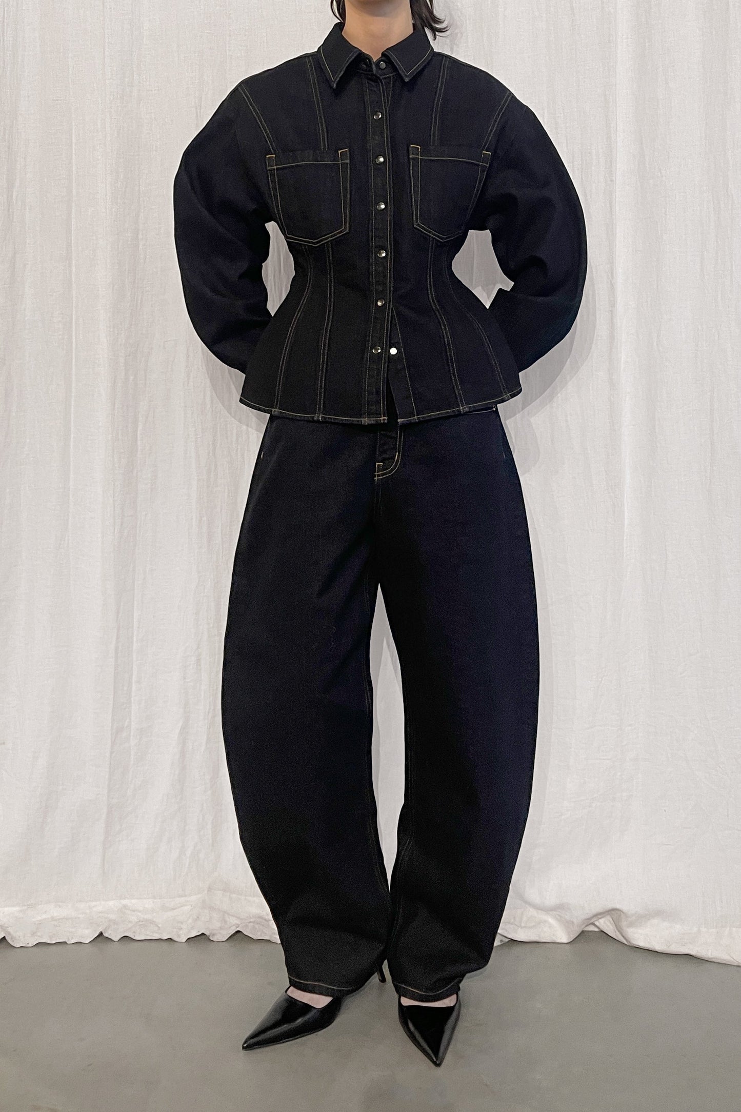 CINCHED WAIST DENIM SHIRT
