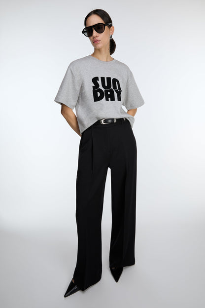 SUNDAY GRAPHIC T-SHIRT