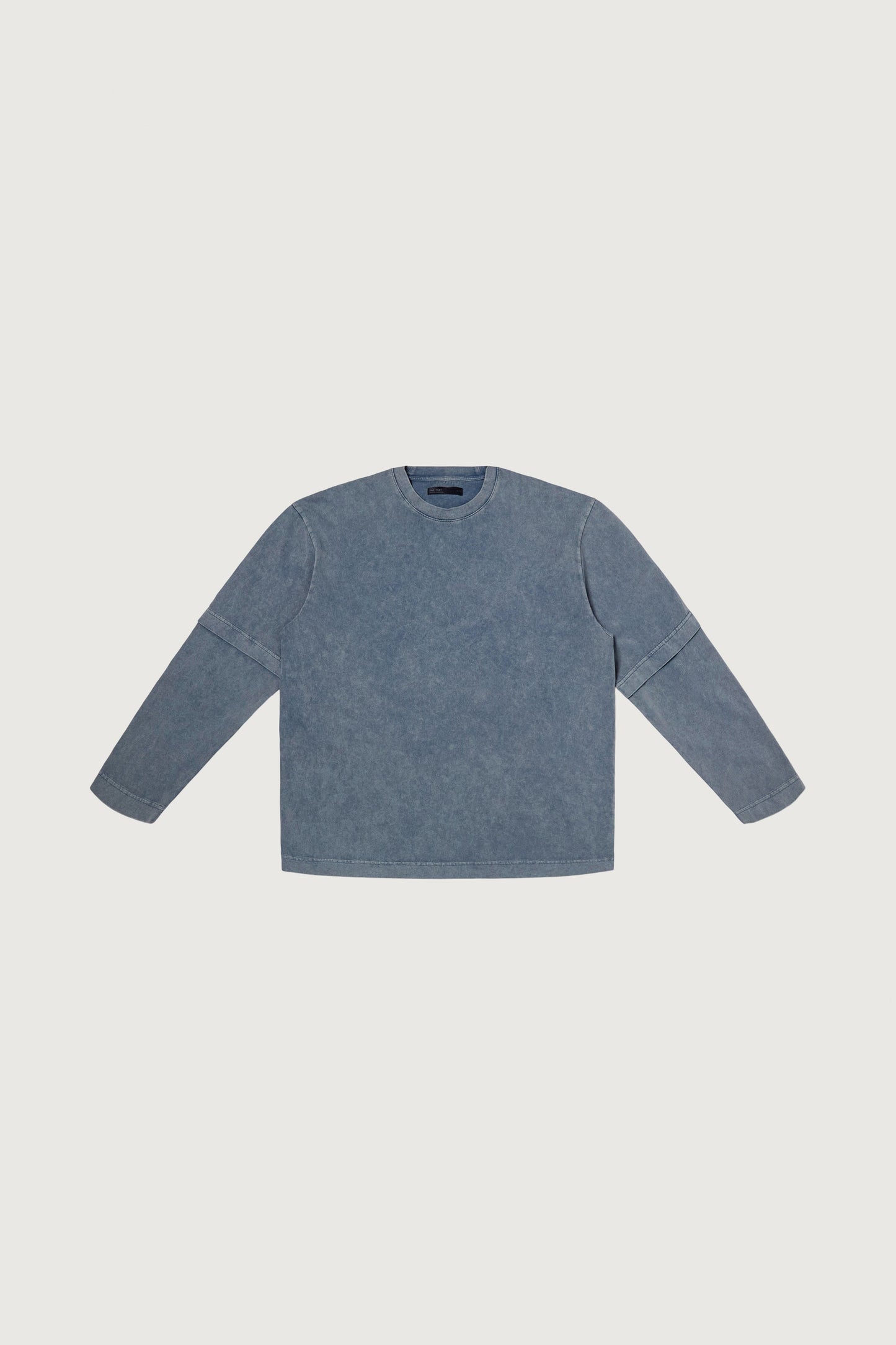 DOUBLE SLEEVE ACID WASH TEE