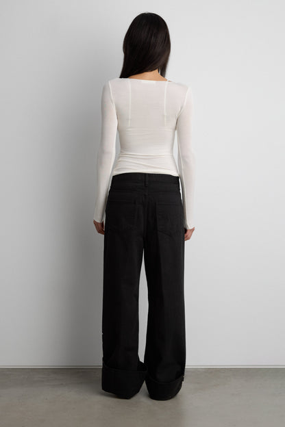 SHEER LIGHTWEIGHT BOAT NECK TOP