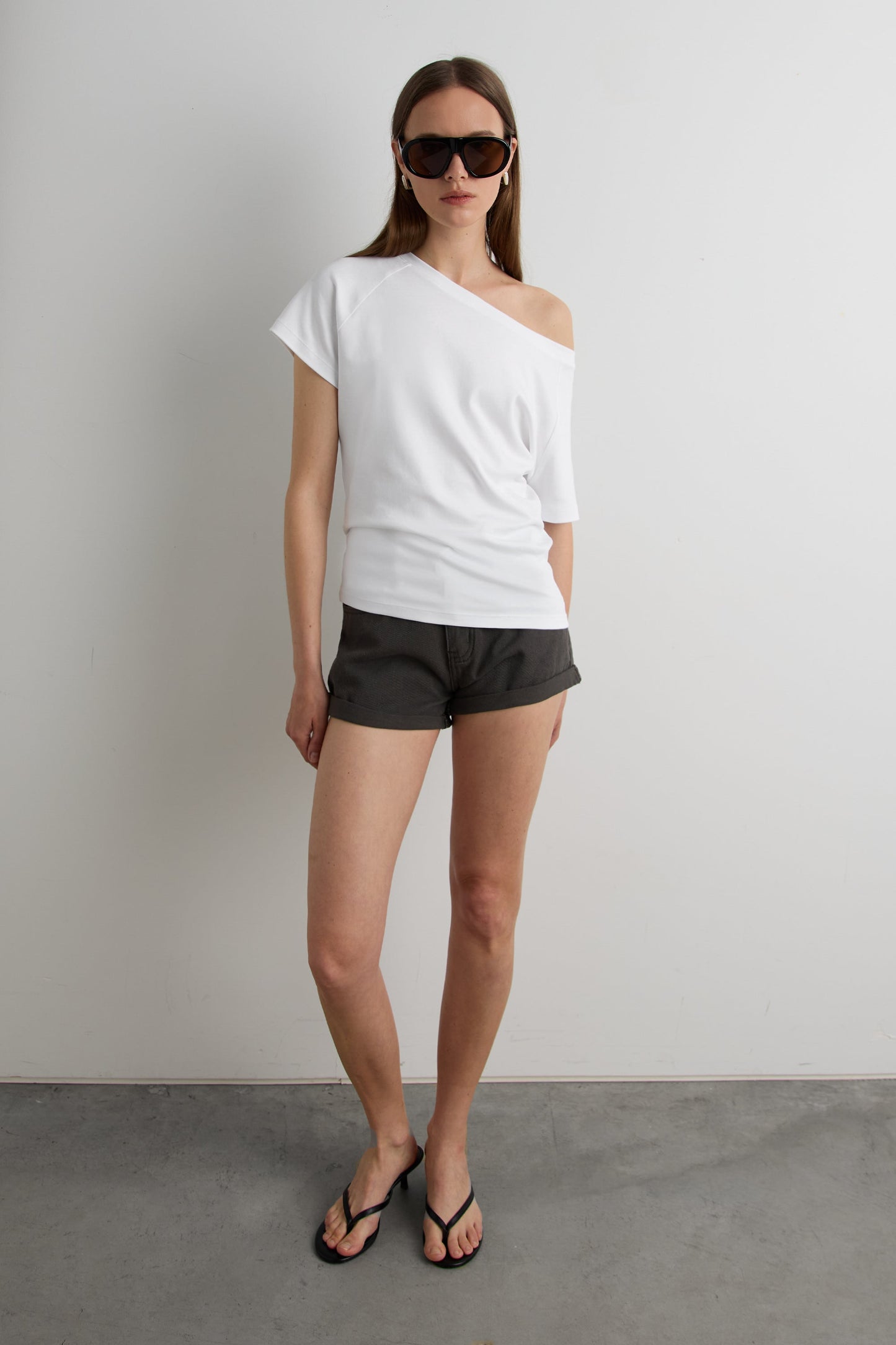 RELAXED FIT OFF THE SHOULDER T-SHIRT