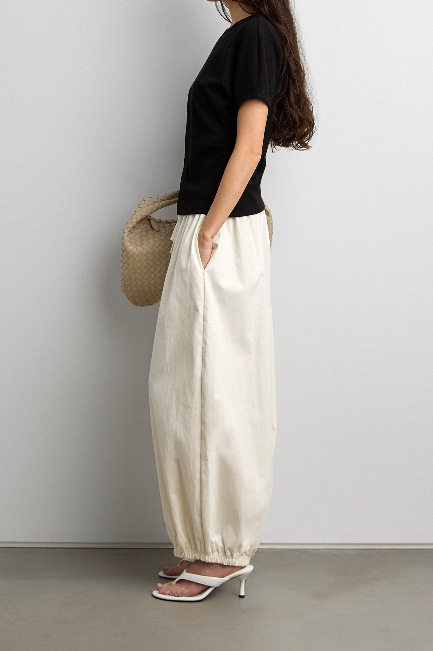 KNIT SHORT SLEEVE RUCHED WAIST TOP