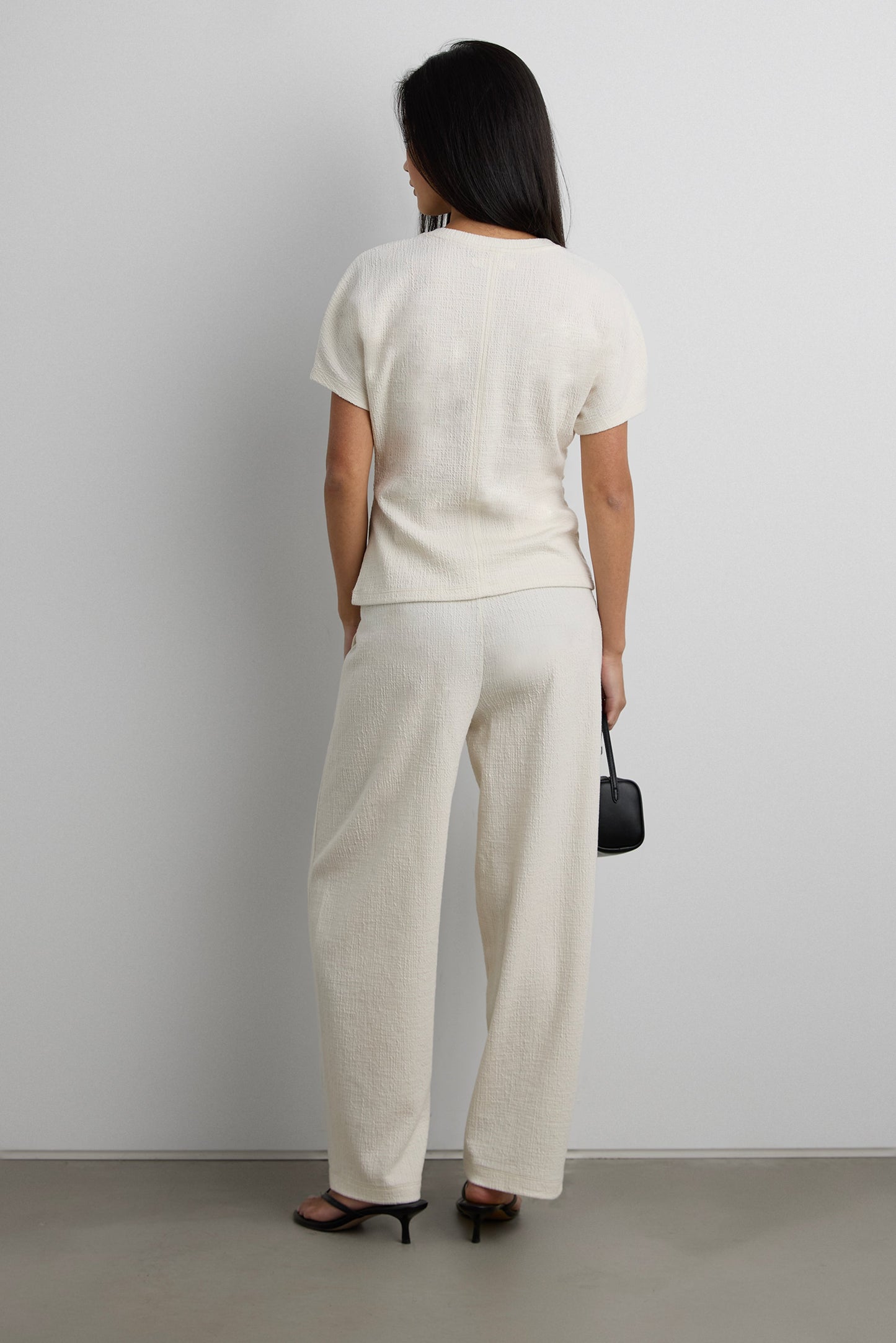 KNIT SHORT SLEEVE RUCHED WAIST TOP