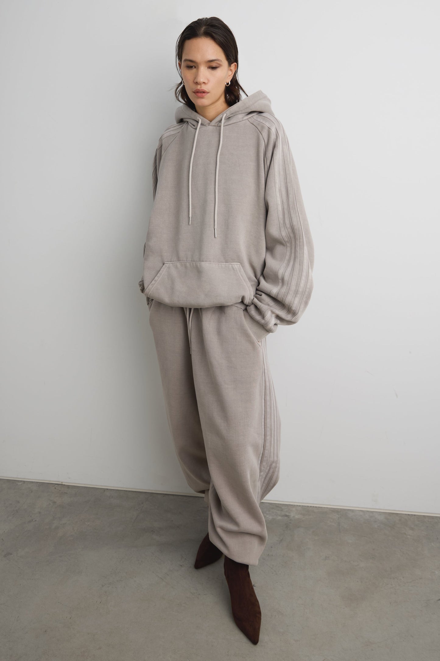 FLEECE STUDIO BOYFRIEND TRACK HOODIE