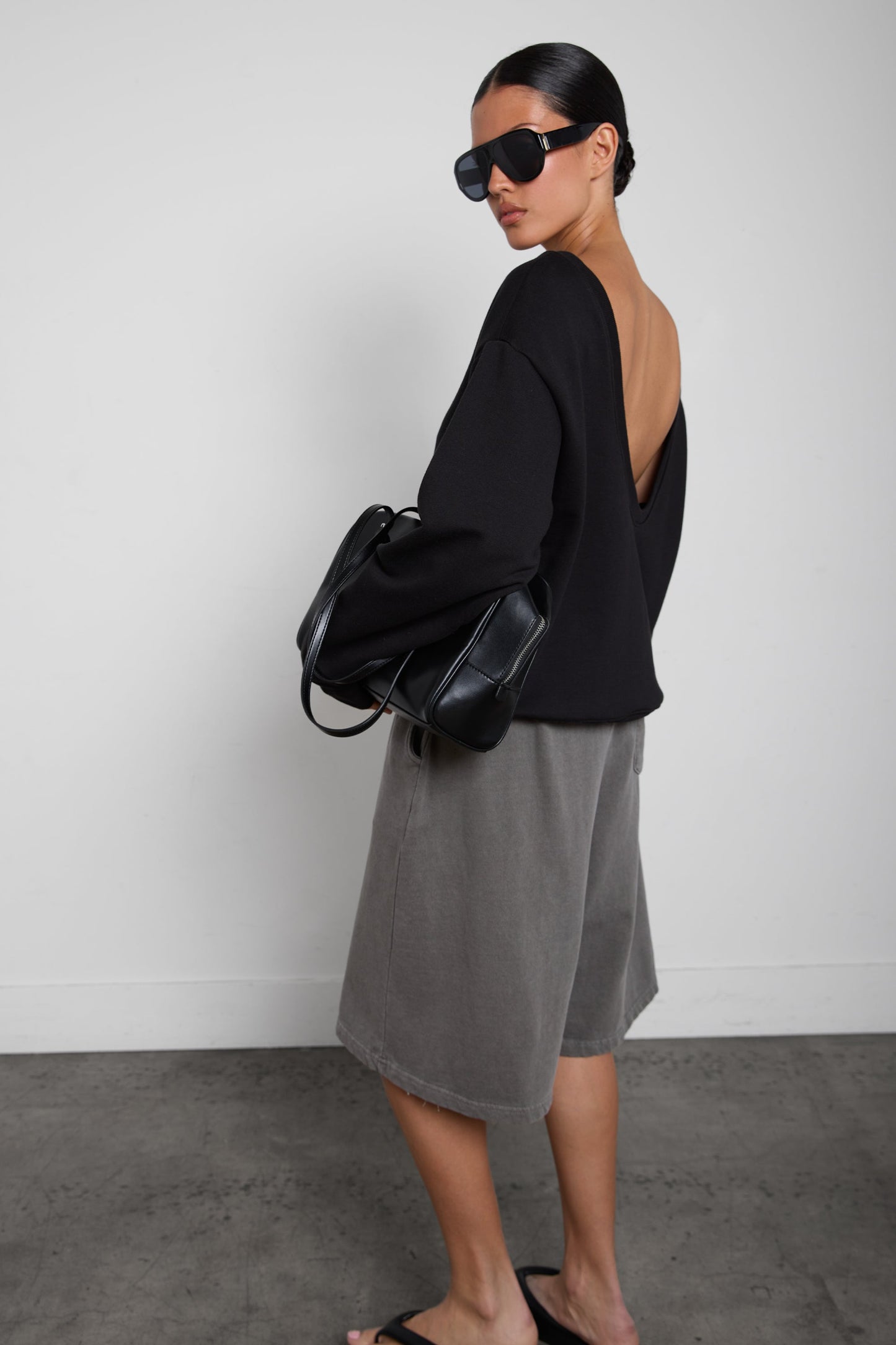 U-NECK PULLOVER SHIRT