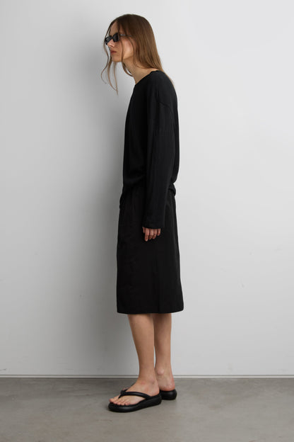 RELAXED LONG SLEEVE T-SHIRT