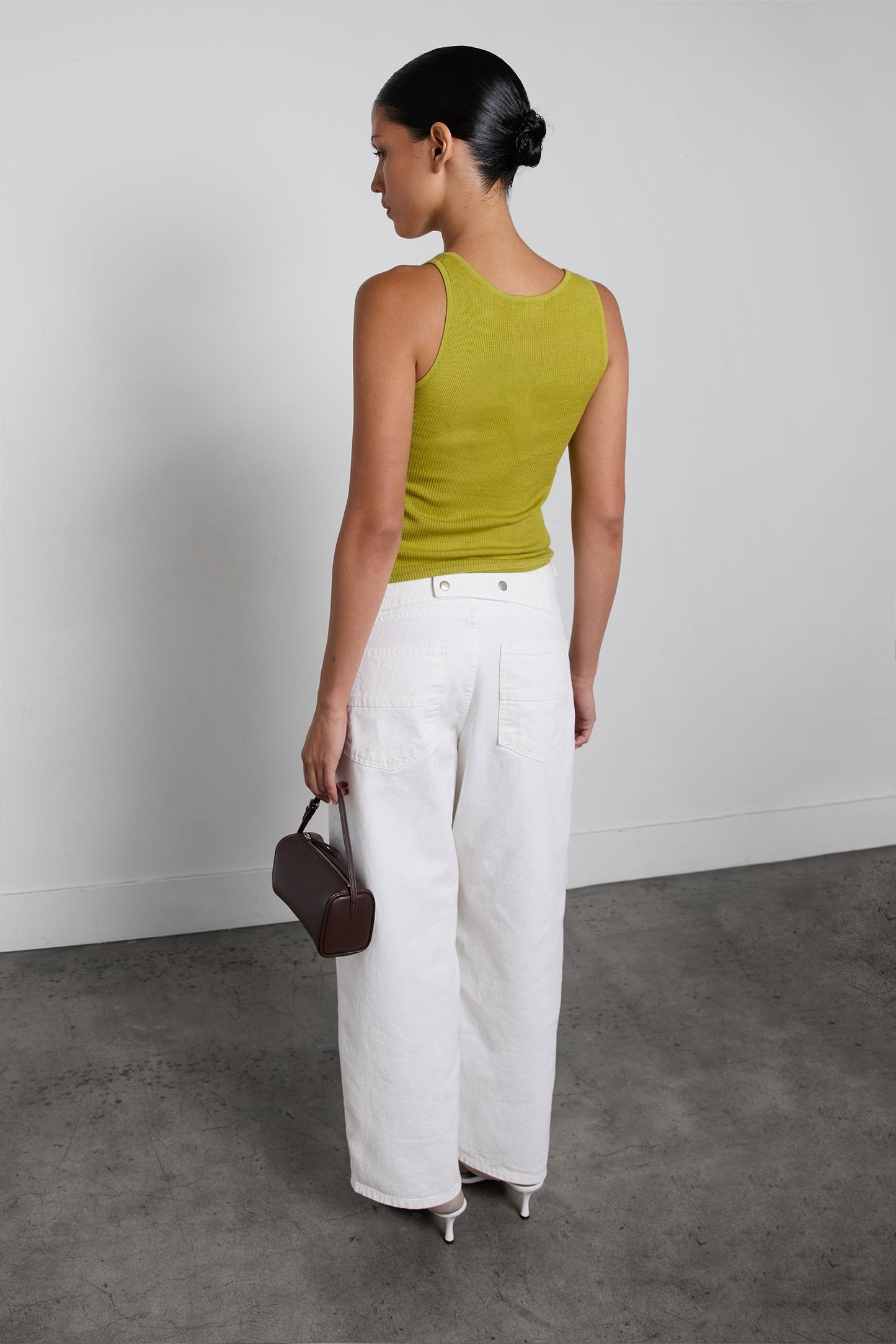 RIBBED SCOOP NECK TANK TOP